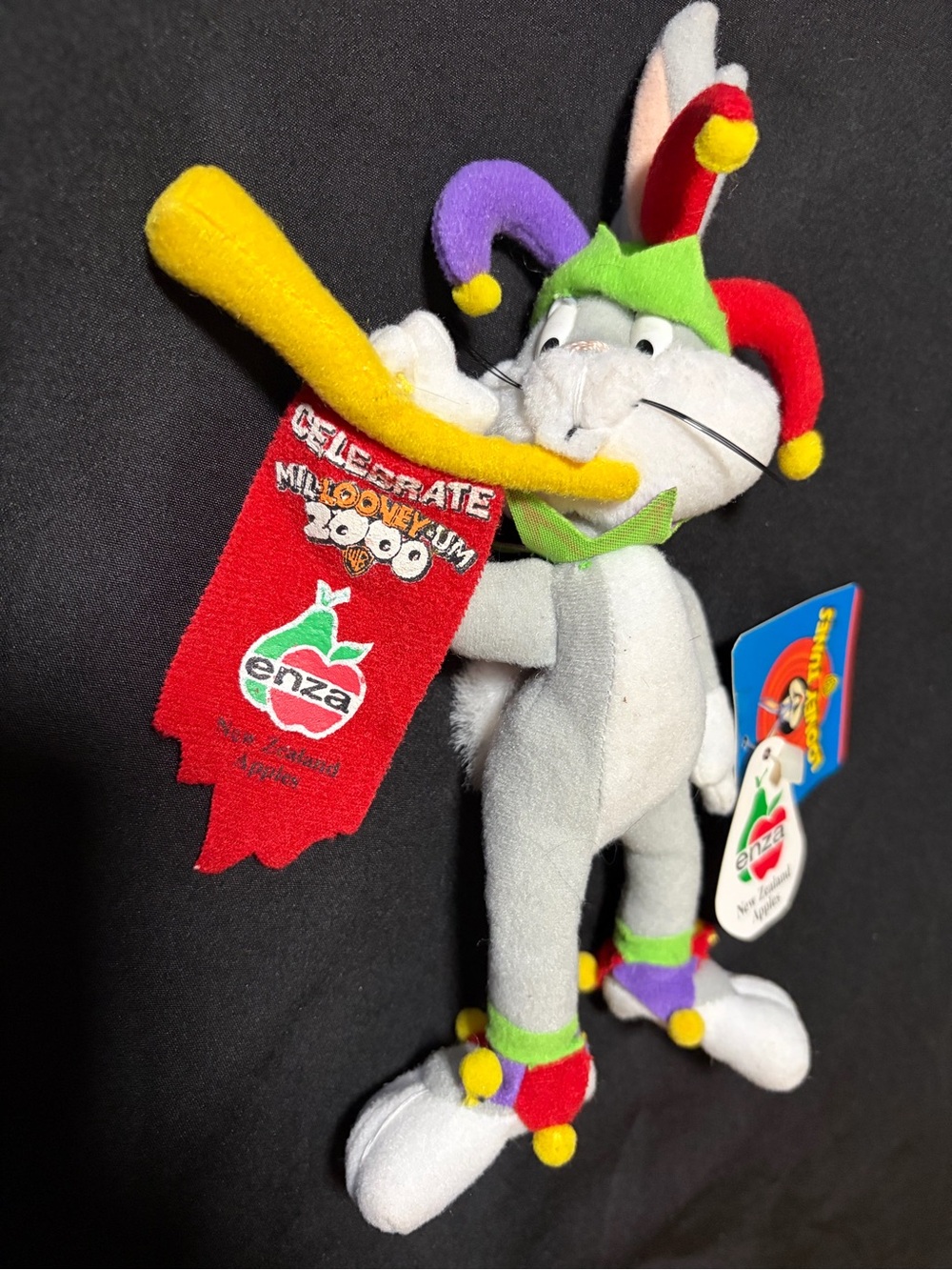 Looney Tunes Bugs Bunny Milloonieum 2000 Plush